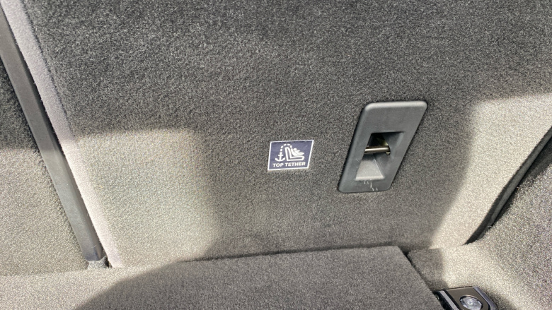 Land Rover Range Rover Velar 3.0 D300 R-Dynamic HSE 5dr Auto Diesel Estate